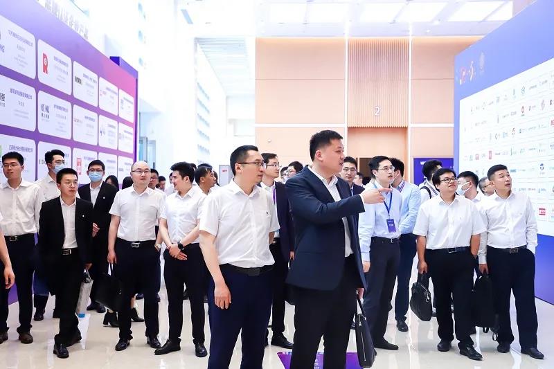 楊市長、方書記親臨亨通展位 | 2021首屆蘇州超級產地節(圖5)